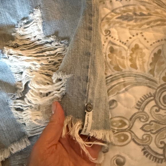 One Teaspoon Stevies shorts, size 26 - Picture 5 of 8